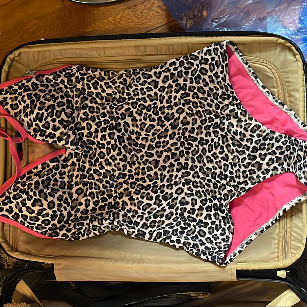 Leopard Print One-Piece Swimsuit with Pink Accents